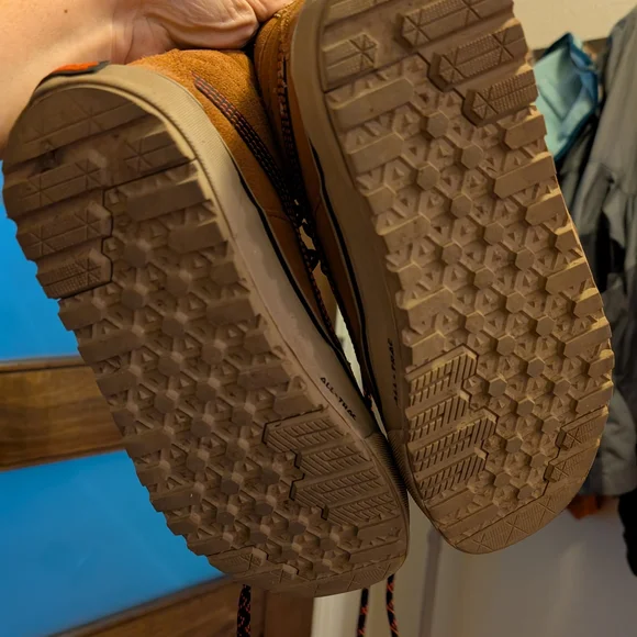 Vans Sk8-Hi Waterproof Insulated Shoe - Picture 4 of 4